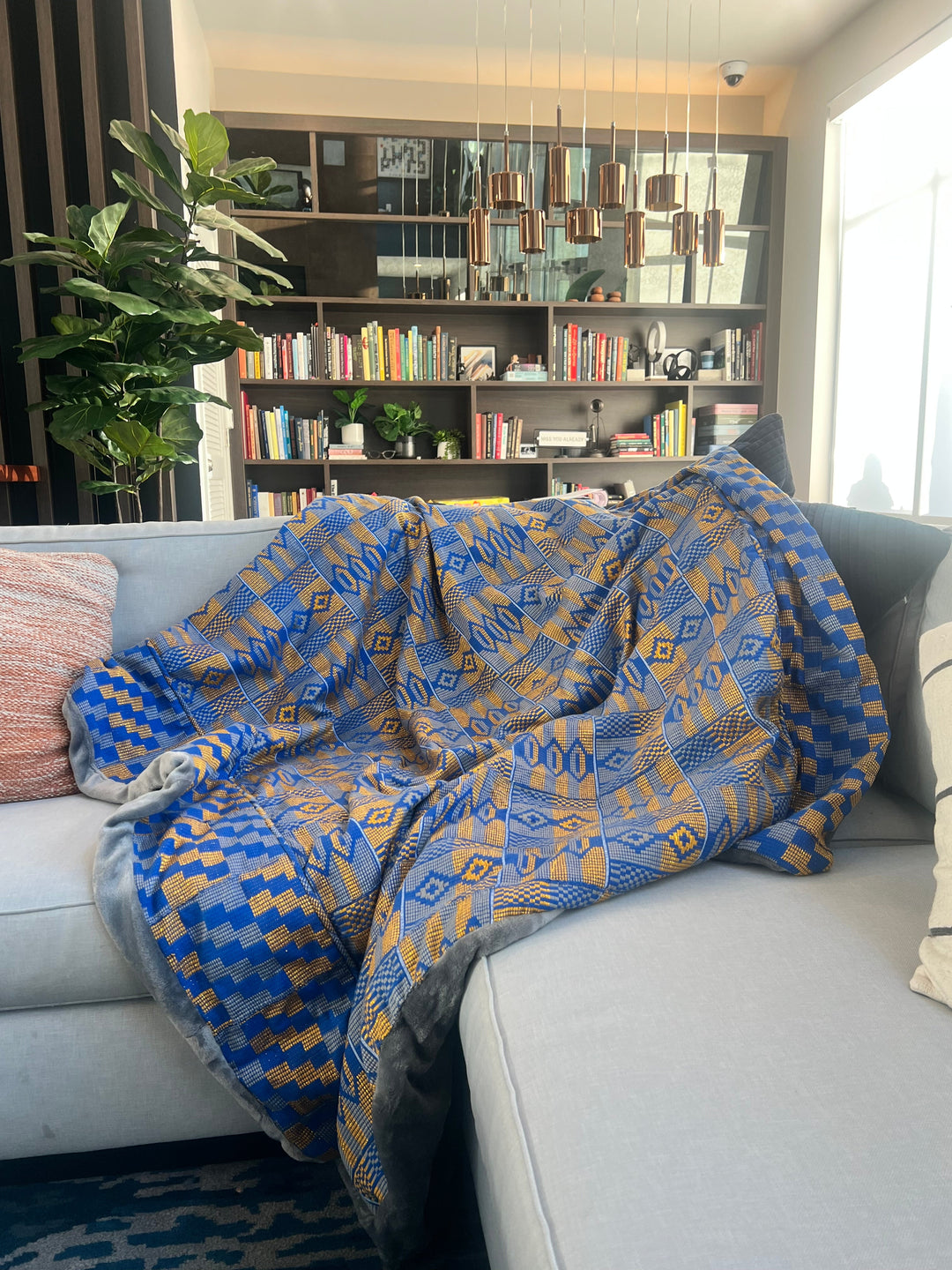 Akomea Throw Blanket